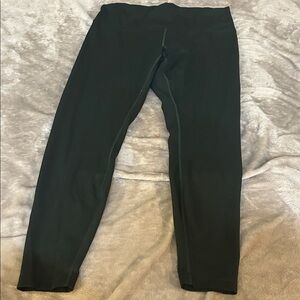Lululemon wunder train high rise tight in dark green